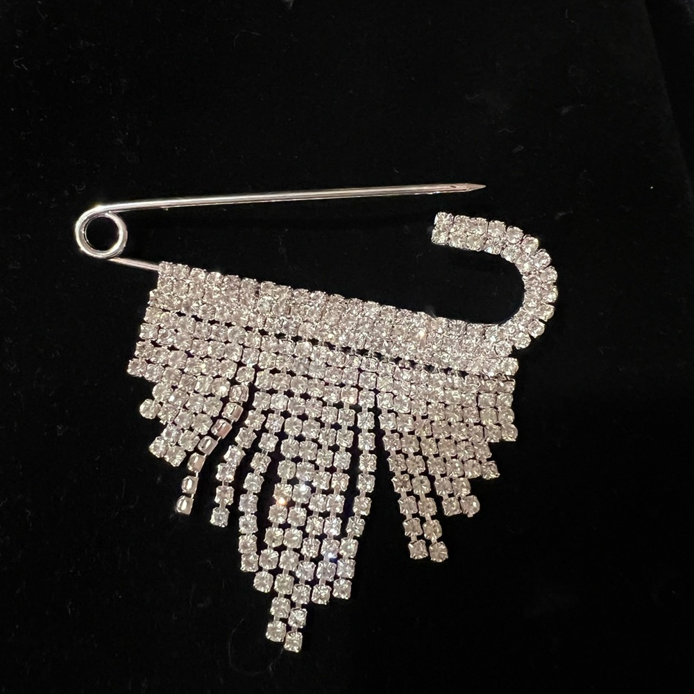 Rhinestone Safety Pin Brooch - Picture 4 of 4